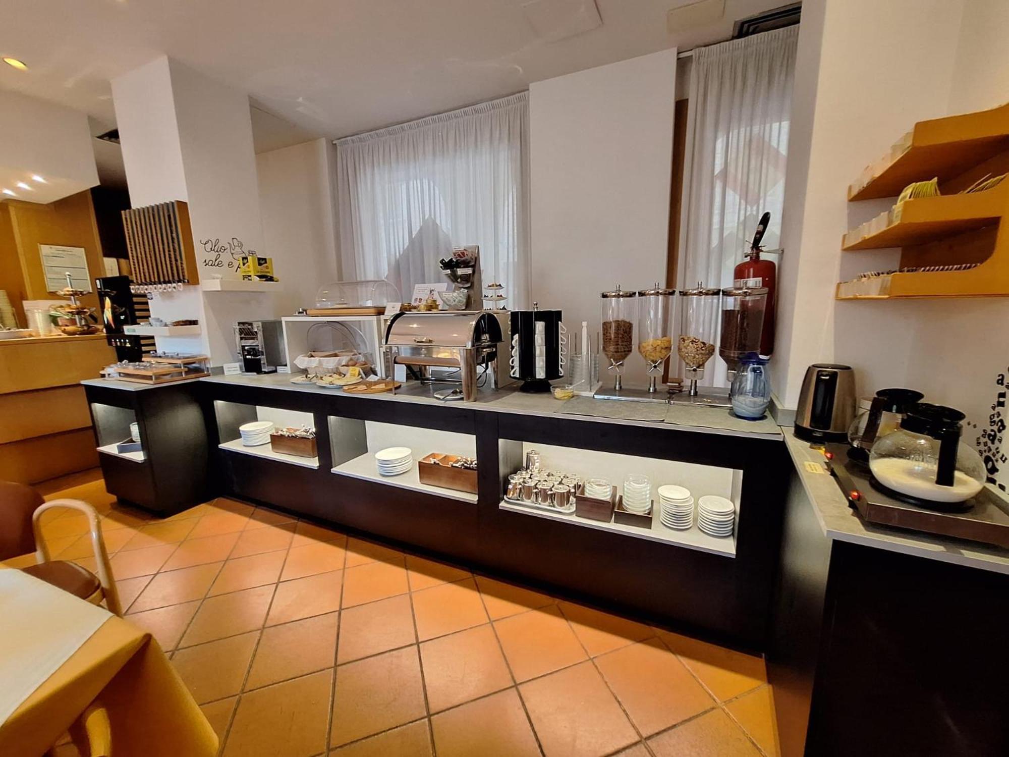 Albergo Italia Urbino Eksteriør billede